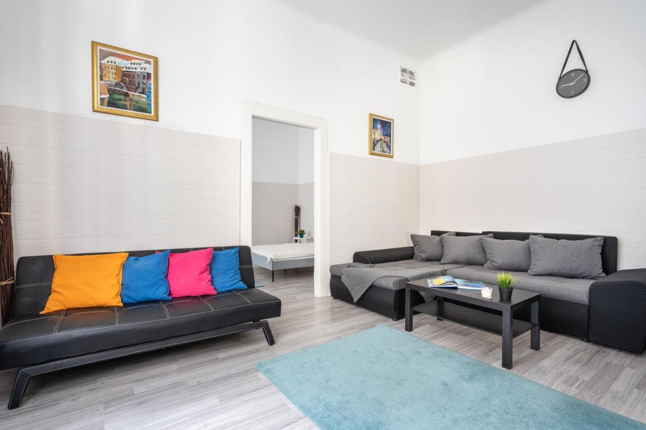 The White House Apartment Budapeste Exterior foto